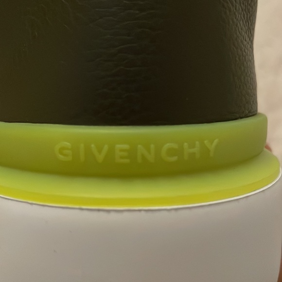 NEW 🔥 GIVENCHY Wing Mid Three-tone Sneaker - Picture 8 of 12